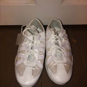 BRAND NEW Nfinity Evolution Cheer Shoes
